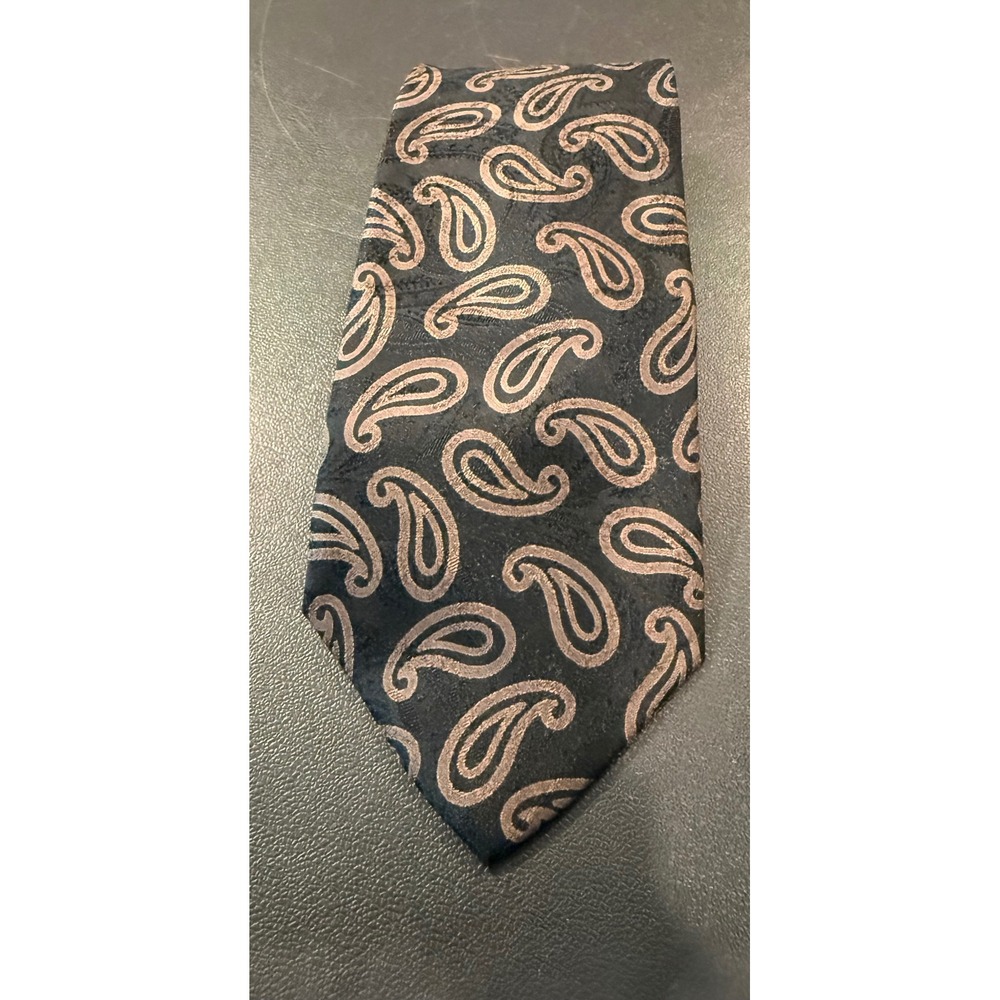 Bonwit Teller Mens Necktie Black Bronze Paisley Hand Made in Italy Silk Preppy